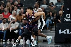 敢打敢拼！陈国豪3场季前赛合计拿下33分 位列龙狮国内球员第一